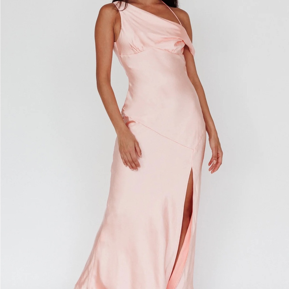 Selfie Leslie Pink One Shoulder Gown